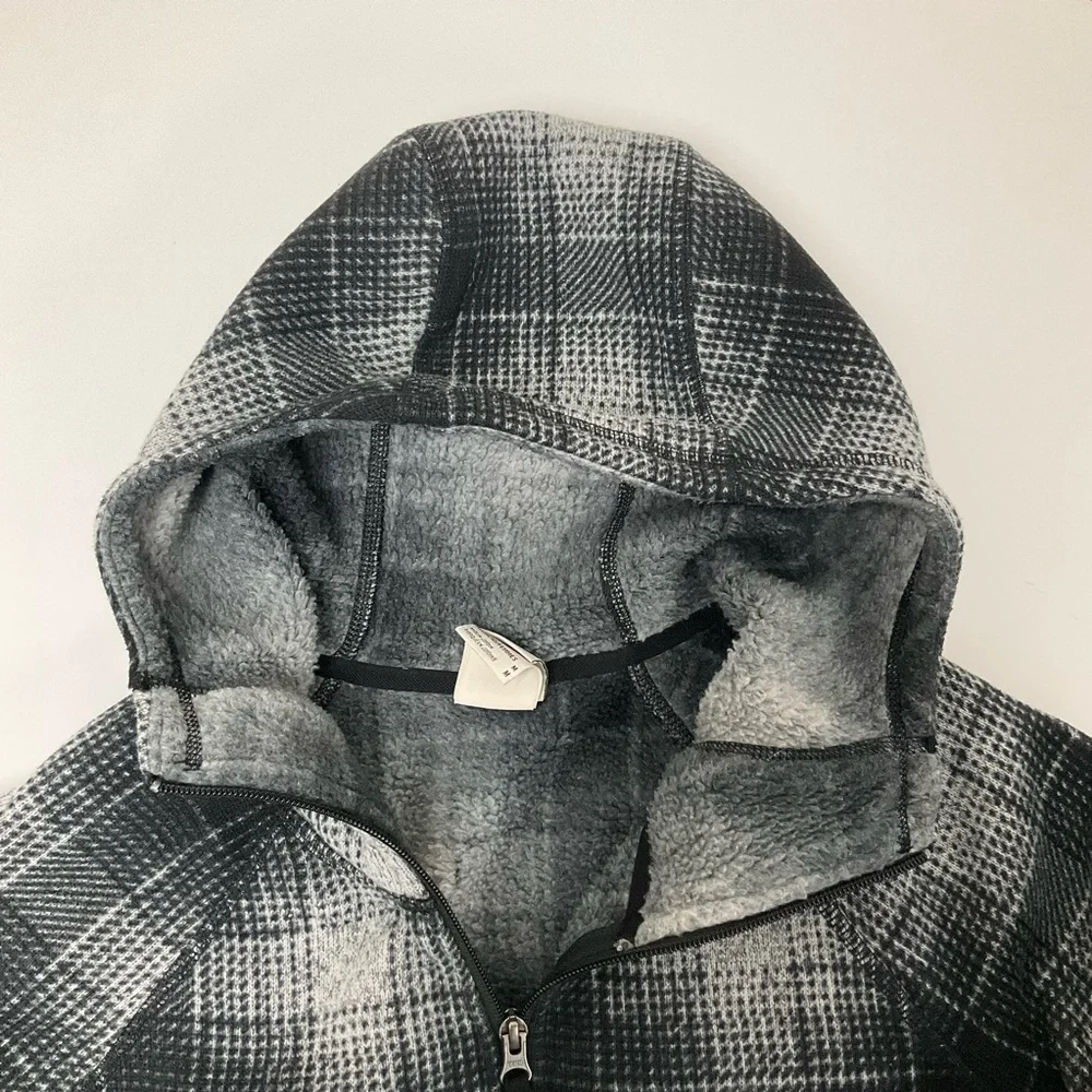 The North Face 1/4 Zip Fleece Hoodie - Picture 6 of 11